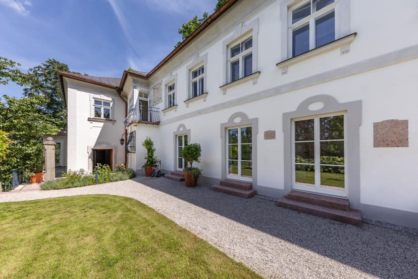 Coldwell Banker Germany — 3