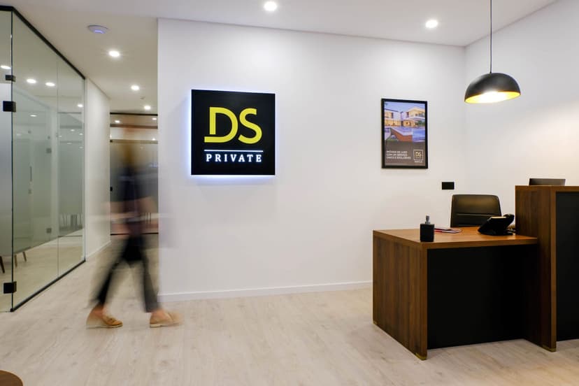 DS Private — 3