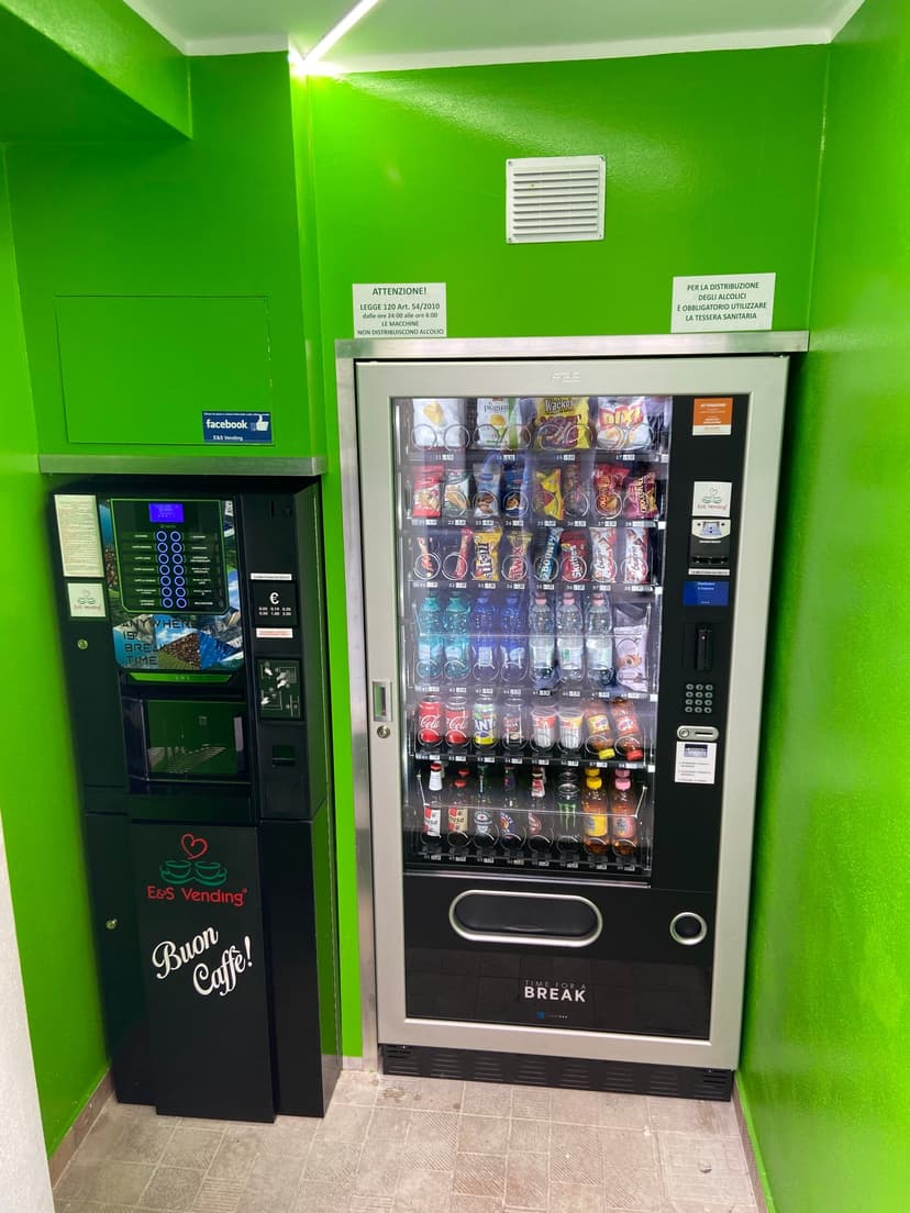 E&#038;S Vending — 4
