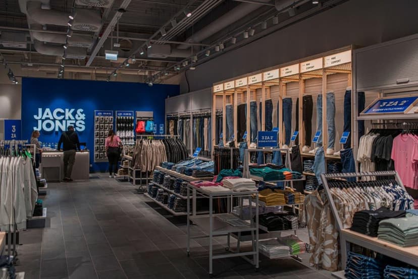 Jack & Jones — 4
