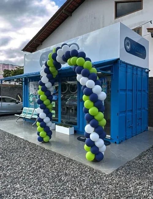 Leva & Lava - Lavanderia Express — 2