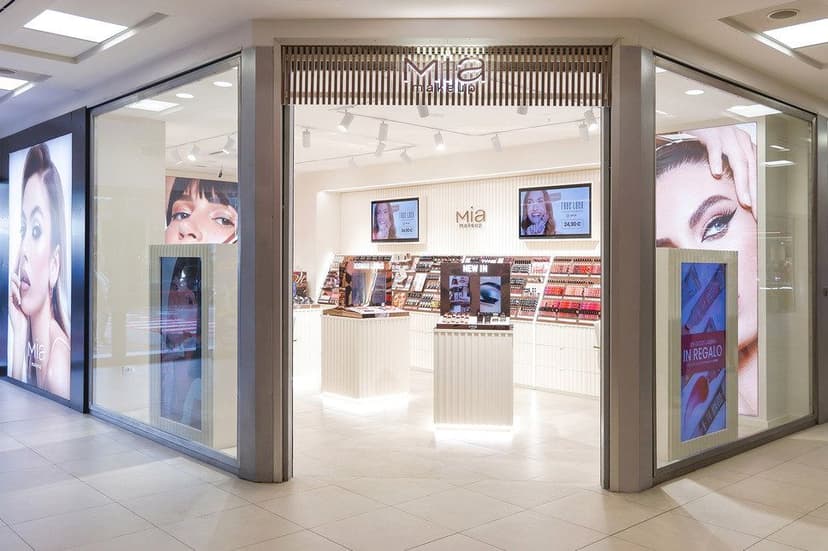 Mia Make Up Franchising — 1