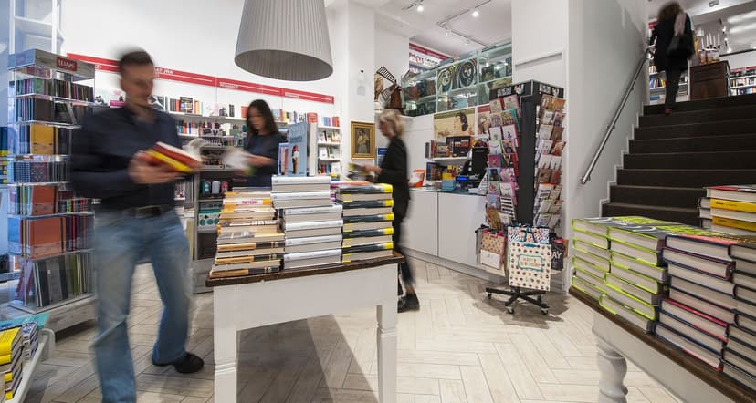 Mondadori Store — 3