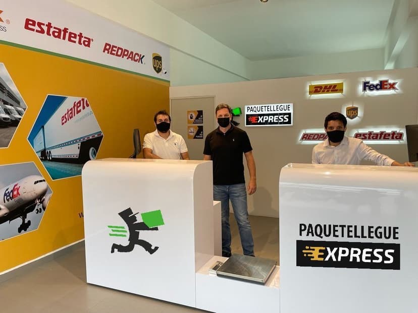 PAQUETELLEGUE EXPRESS — 4