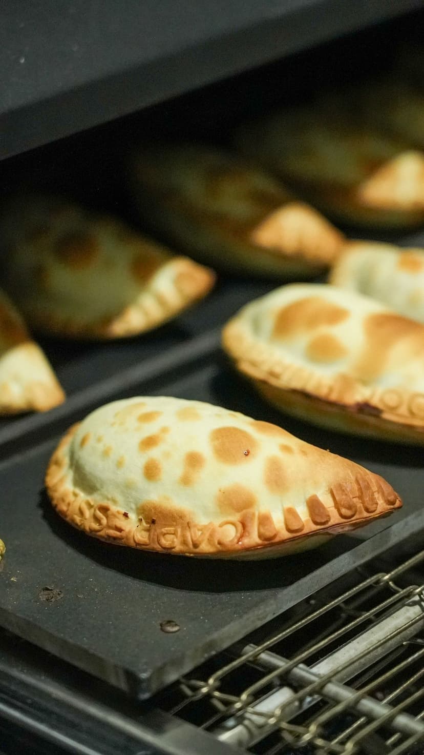 Pizzas y Empanadas Don Antonio — 4