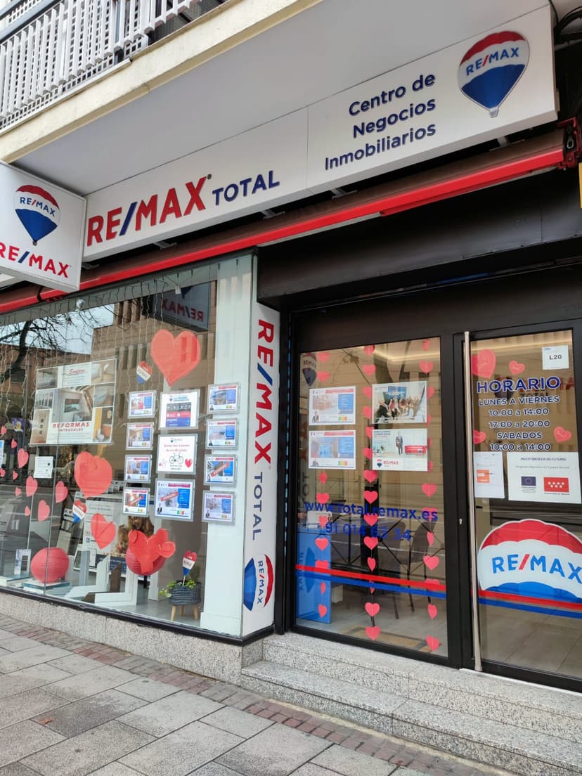 REMAX — 1