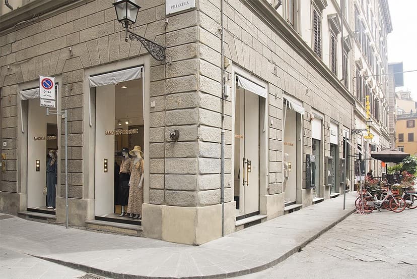 Sandro Ferrone Franchising — 1