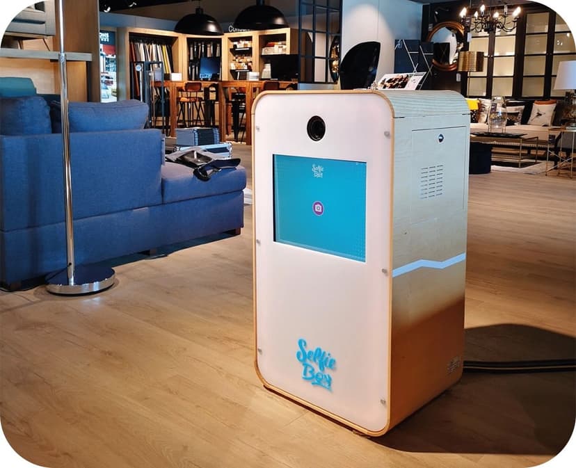 Selfie Box Franchising — 1