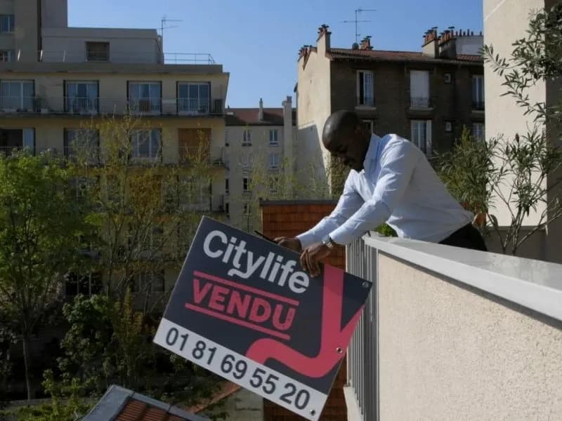 CITYLIFE — 2