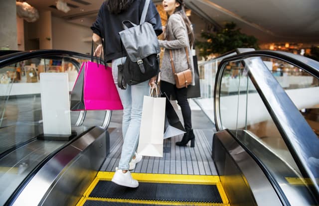 I settori che fatturano di più nei centri commerciali. Vendite complessive in crescita